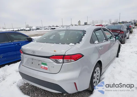 2021 Toyota Corolla Le z USA, uszkodzony, nr VIN 5YFEPMAE7MP174078